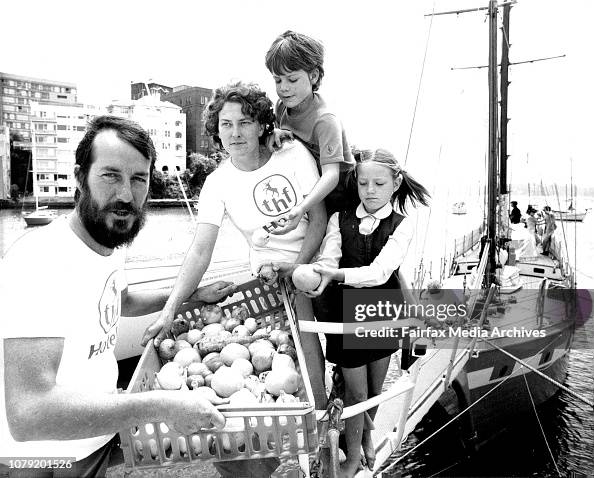 Professor Gordon Cook Mr. Gordon Cook and his wife Mary and children Jonathan and Suzanne ...