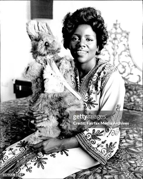 Gloria Gaynor, American Entertainer, resting in her room at the Sebel Town House after injuring her right foot in an accident at a Sydney Television...