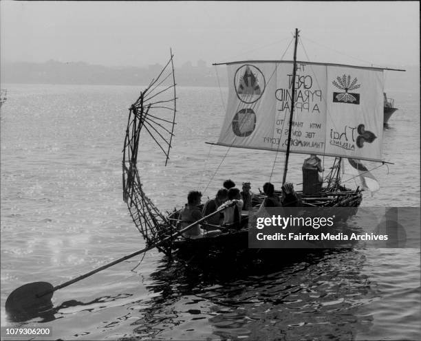 Papyrus Rafts 62 Kirribilli Point Stock Photos, High-Res Pictures, and Images - Getty ...