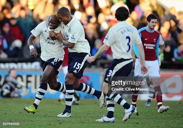 Louis Saha of Everton is congratulated for his 1-0 goal by team-mate Sylvain Distin during the FA Cup sponsored by Eon 3rd round match between...
