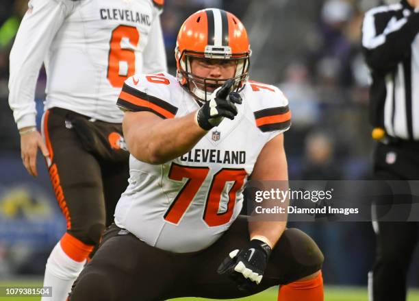 Offensive guard Kevin Zeitler of the Cleveland Browns gestures toward the defense in the first quarter of a game against the Baltimore Ravens on...