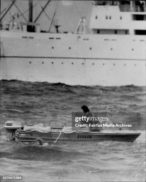 Kilometer Rope Grays Rope Walk Fotografías e imágenes de stock - Getty Images