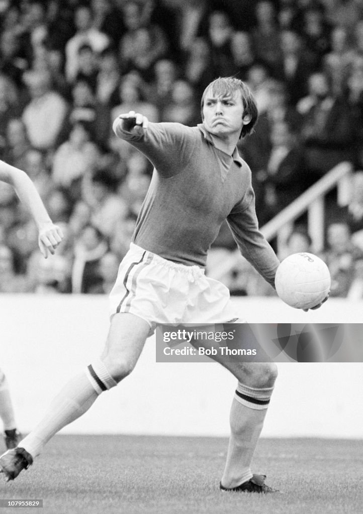 Aston Villa Goalkeeper Jimmy Rimmer In Action During The First News aston-villa-goalkeeper-jimmy-rimmer-in-action-during-the-first-news