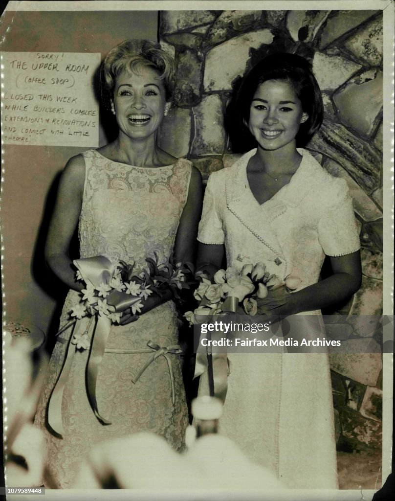 Jane Powell with her daughter Mona 18, outside the Wayside Chapel before marriage to Hollywood Publicity Officer Jim Fitzgerald.