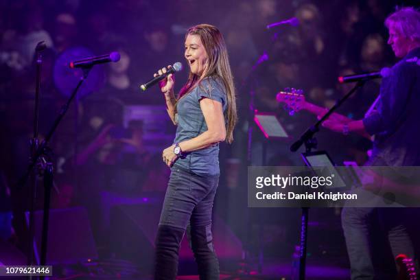 Musician Gretchen Wilson performs on stage at Celebrity Theatre on December 08, 2018 in Phoenix, Arizona.