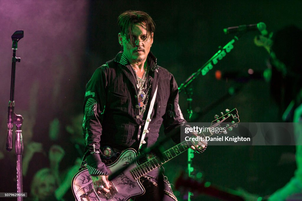 Alice Cooper's 17th Annual Christmas Pudding Show