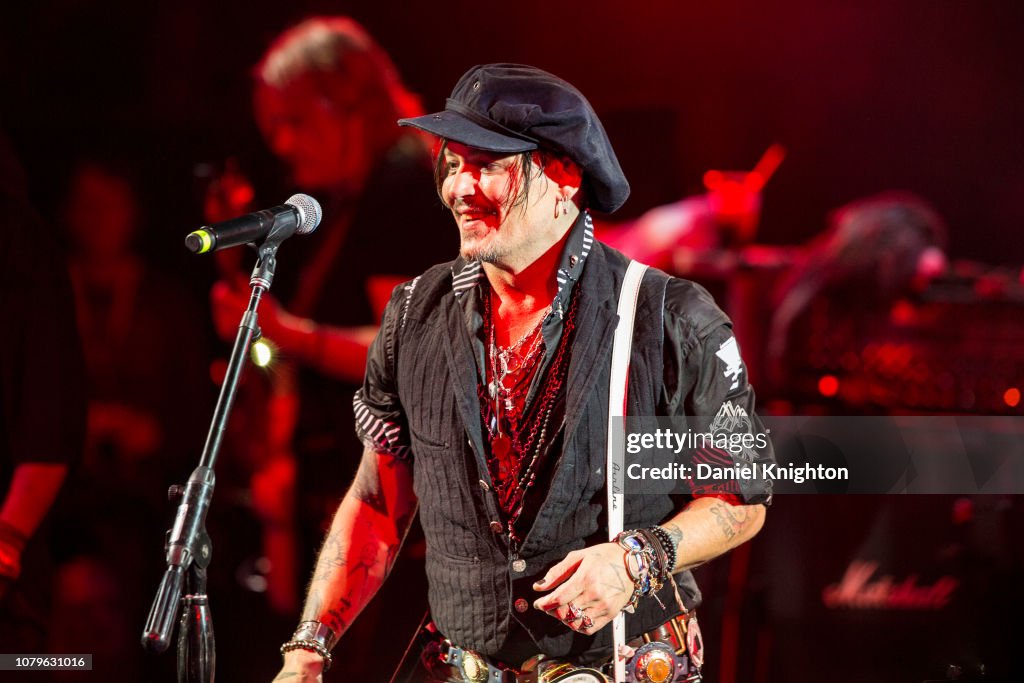 Alice Cooper's 17th Annual Christmas Pudding Show