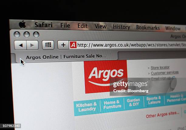 Argos Store Computer 28,892 On Computer Screen At Home Stock Photos, High-Res Pictures, and ...