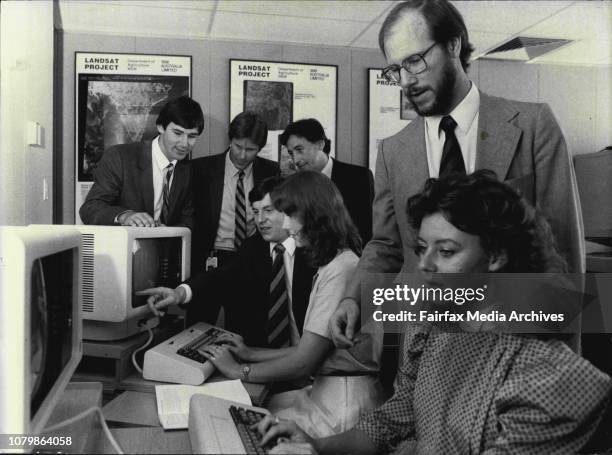 Rosebery Computer 80s Ibm Computer Photos and Premium High Res Pictures - Getty Images