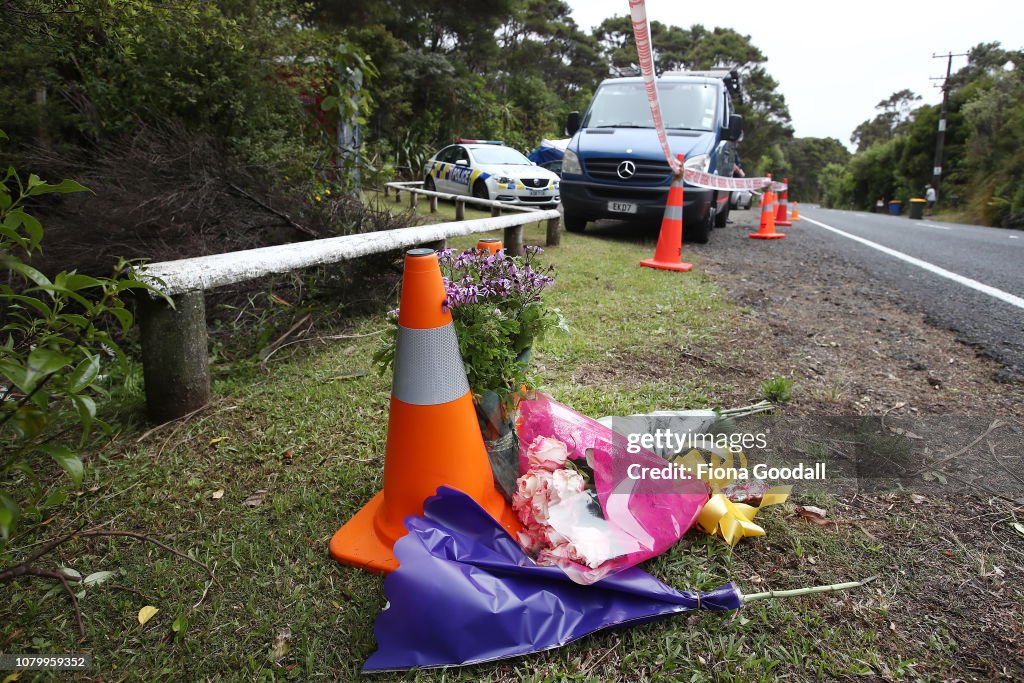 Aucklanders Leave Tributes For Murdered British Backpacker Grace Millane