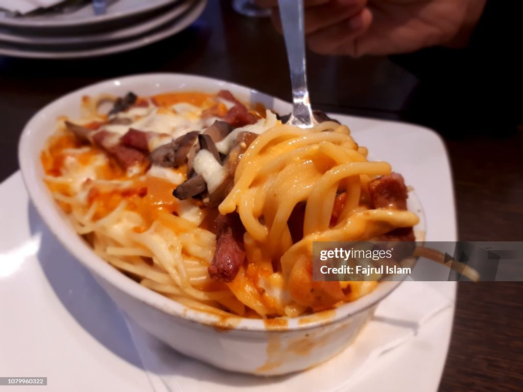 Cheesy Beef Spaghetti