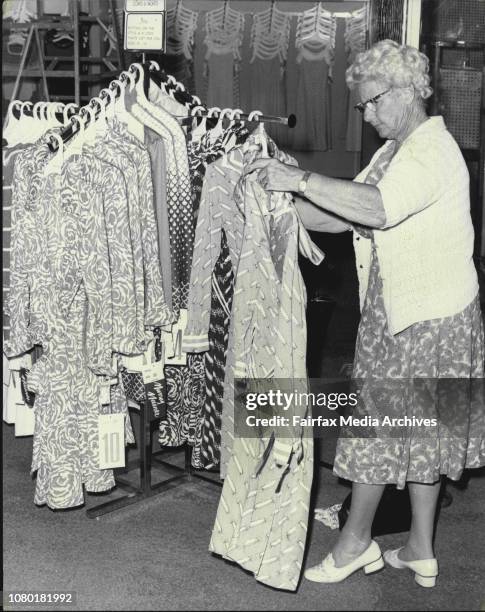 Mrs. Bushell 13 Martin Bushell Stock Photos, High-Res Pictures, and Images - Getty ...
