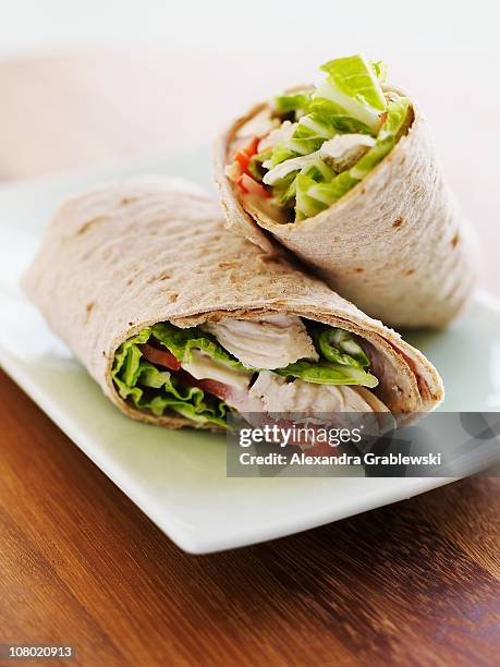 chicken wrap - wrap sandwich stock-fotos und bilder