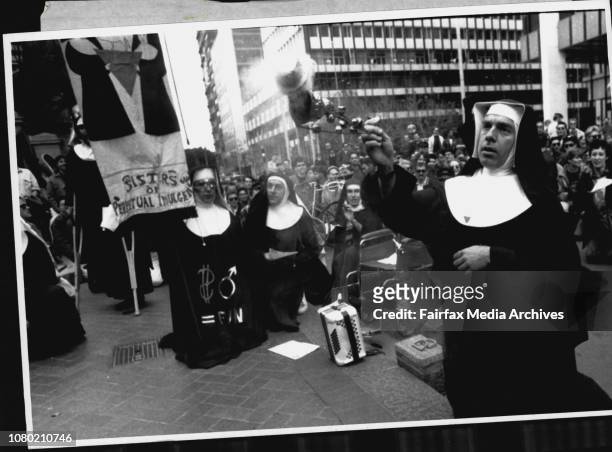 Stonewall Remembrance march.Sisters of perpetual indulgence. June 30, 1990. .