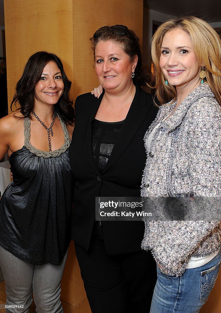 2011 DPA Golden Globes Gift Suite