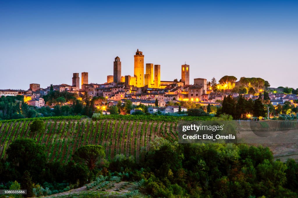 San Gimignano au crépuscule. Toscane. Italie