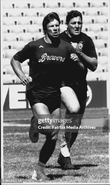 Australian Rugby League Kangaroo squad at Sydney Football Stadium.Andrew Ettingshausen and Steve Roach during a series of Sprints.September 25, 1990....