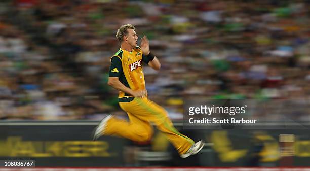 Brett Lee of Australia bowls during the Second Twenty20 International Match between Australia and England at the Melbourne Cricket Ground on January...