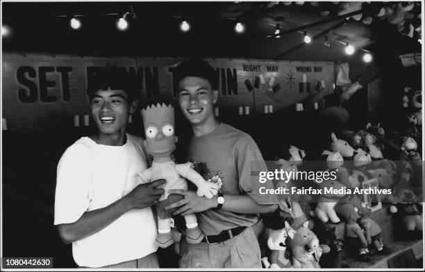 Royal Easter Show.Xu Kha 17 years and Jason Yee 17 years after winning a Bart Simpson doll. March 29, 1991. .