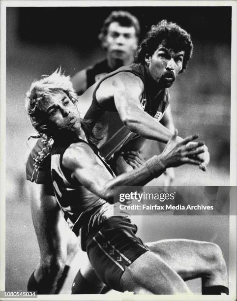 Sydney Swans V Brisbane bears... At the SCG.Former Swan, Warwick Capper complete with pink shoes was always in close contact with SWANS, ROD Carter....