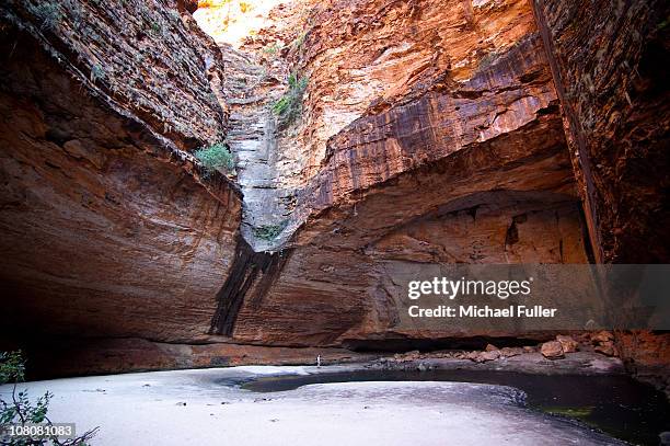 cathedral gorge - bungle bungle range stock pictures, royalty-free photos & images