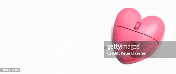 Mouse Computer Heart Computer Mouse Heart Photos and Premium High Res Pictures - Getty Images