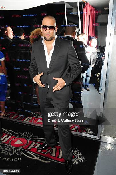 El Carta arrives at Rapper Pitbull 3oth birthday celebration at Club Play on January 15, 2011 in Miami Beach, Florida.