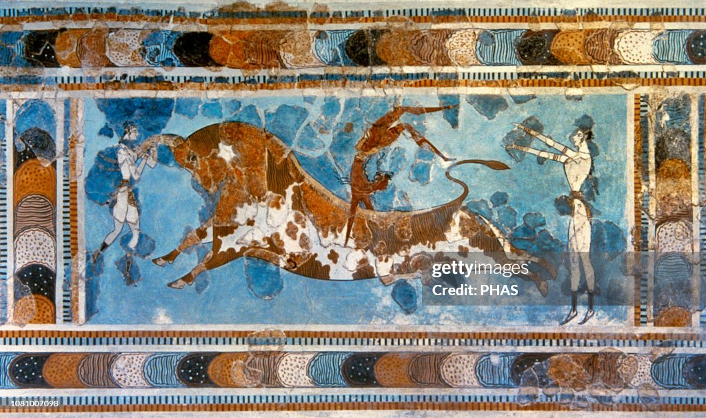 Minoan period. Knossos palace. Bronze Age. Bull-leaping fresco. Period MM IIIB. Crete, Greece.
