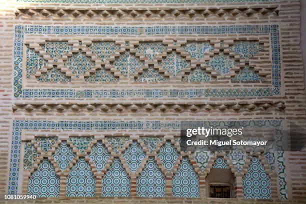 mudejar tower of utebo - サラゴサ県 ストックフォトと画像