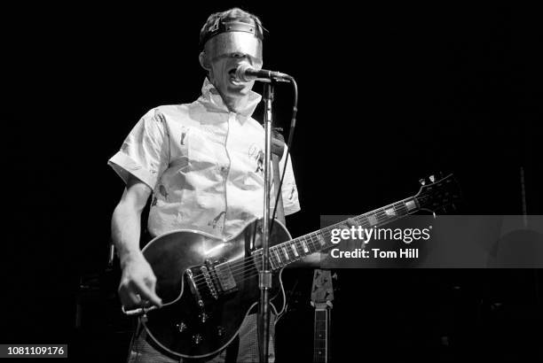 Guitarist Bob Mothersbaugh of Devo performs at The Agora Ballroom on July 27, 1979 in Atlanta, Georgia.