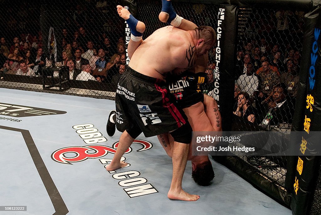 UFC 48: Mir vs. Sylvia