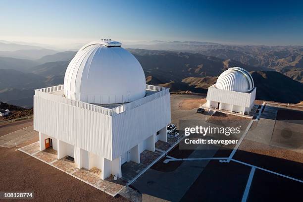 telescopes in chile - observatorium stockfoto's en -beelden