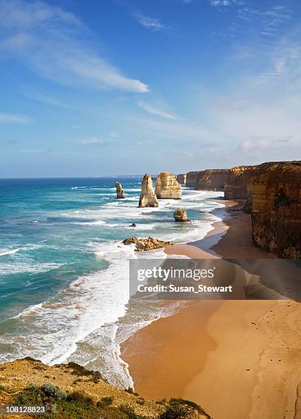 coastal view of twelve apostles, victoria, australia - twelve apostles stock pictures, royalty-free photos & images