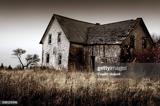 old farm house - abandoned stock pictures, royalty-free photos & images
