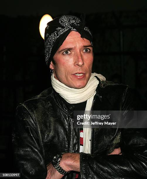 Scott Weiland of Velvet Revolver during Velvet Revolver Takes Over Sunset Blvd with Surprise Concert - October 13, 2004 at Sunset Blvd in Los...