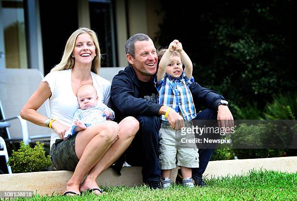 American cyclist Lance Armstrong sits with his partner Anna Hansen and their two children Olivia Armstrong and Max Armstrong January 13, 2011 in the...
