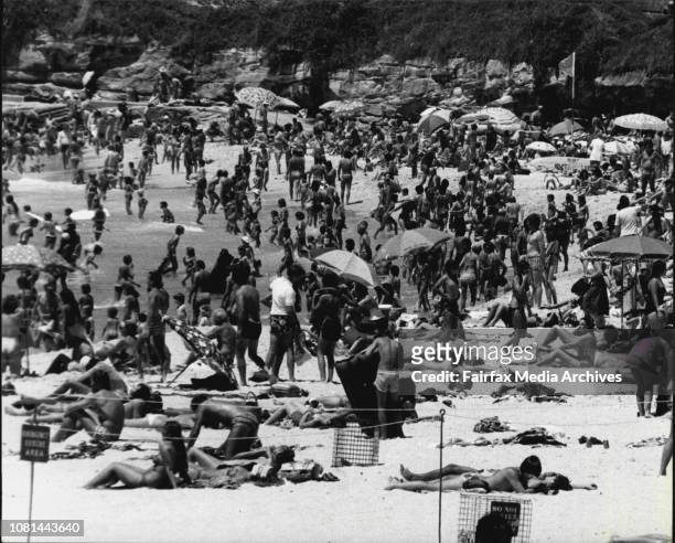 Crowds at the Eastern Suburb Beaches at noon today, Coogee Beach. December 27, 1977. .
