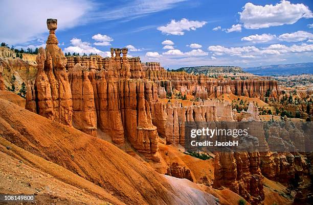 marteau du dieu thor, bryce canyon - bryce canyon photos et images de collection