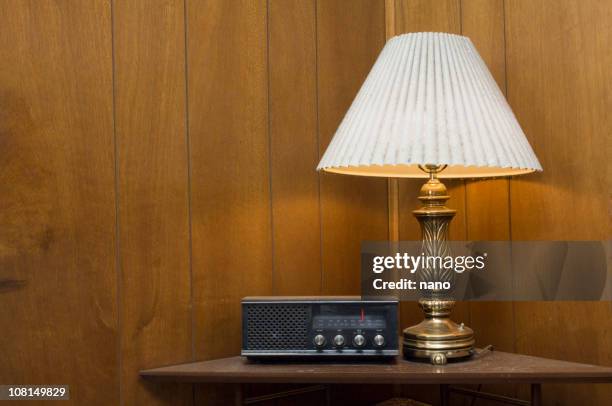 old music - table lamp stockfoto's en -beelden