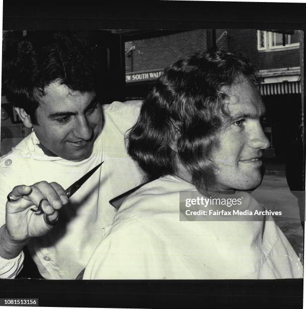 Terry Reynolds, Hairdresser is Tony Lattuga. March 6, 1971. .