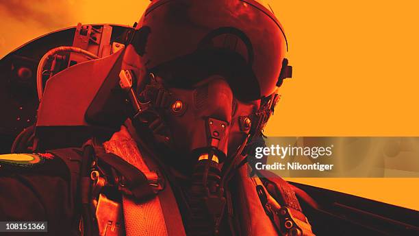 fighter pilot at war - vlieger stockfoto's en -beelden