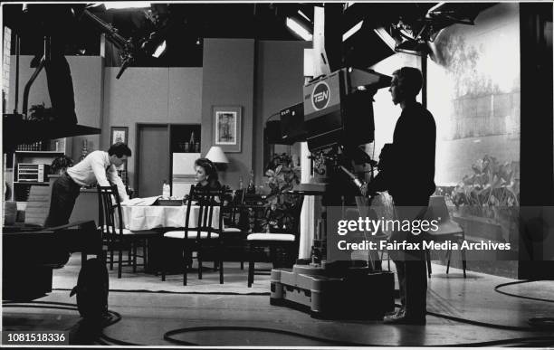 Neighbours Studio 2,680 Tv Show Neighbours Stock Photos, High-Res Pictures, and Images ...