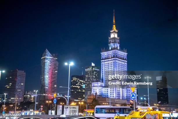 glowing blue - warsaw photos et images de collection