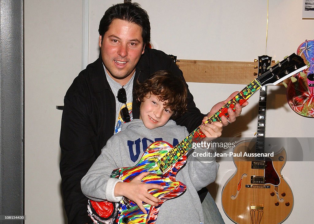 Gibson Guitar Paint for Pep Charity Event