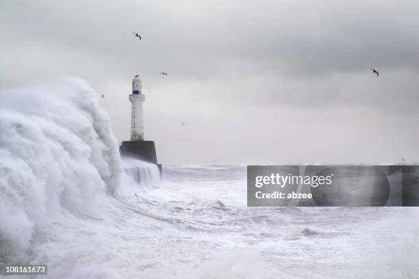 嵐の��海 - grampian scotland ストックフォトと画像