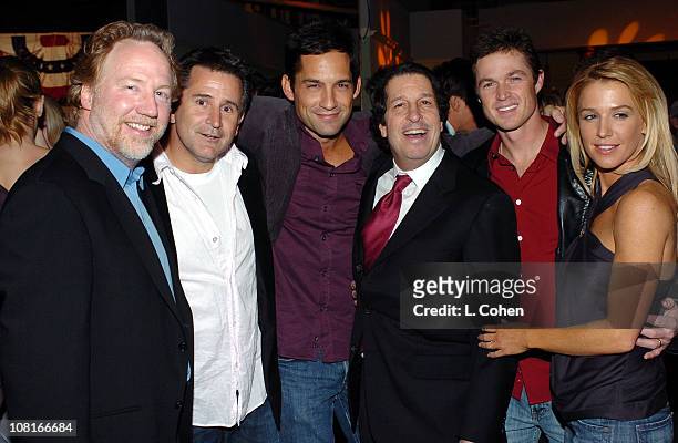 Peter Roth, president of Warner Bros. Television , with the cast of Without a Trace