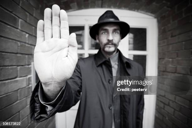 no entry - doorman stockfoto's en -beelden