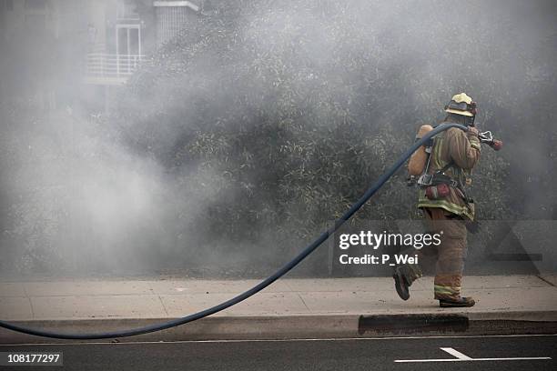 firefighter - california wildfire 個照片及圖片檔
