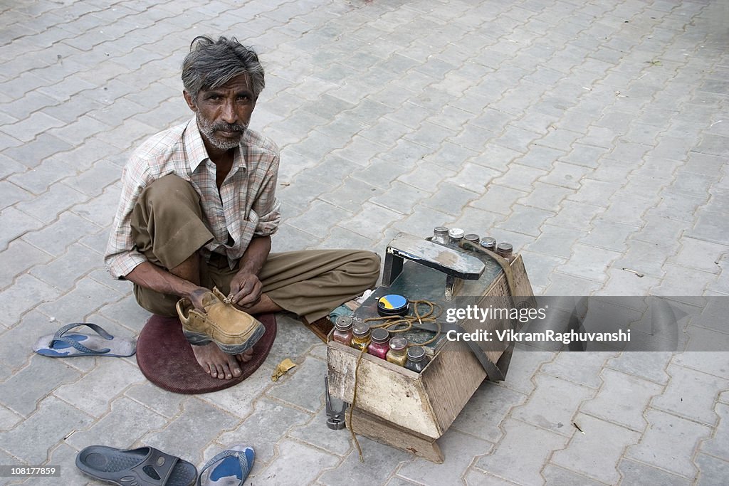 Fruchtdessert Arbeiten auf Straßen von Indien für seinen Lebensunterhalt Personen
