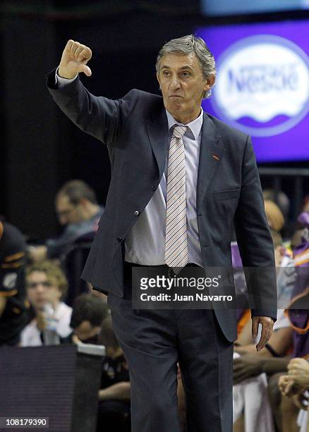 Svetislav Pesic, Head Coach of Power Electronics Valencia in action during the 2010-2011 Turkish Airlines Euroleague Top 16 Date 1 game between Power...